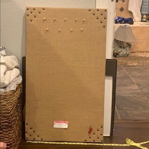 Burlap bulletin board